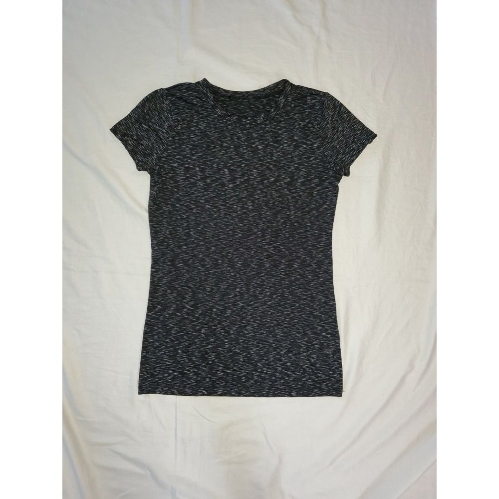 Pre-Loved Stretchy Black and White Dash Pattern Breathable Size Medium